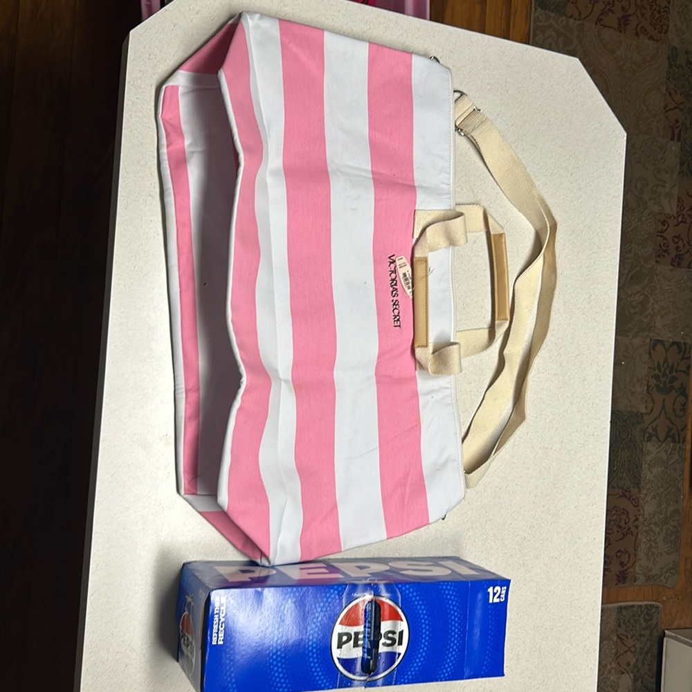 Giant Victoria’s Secret tote NWT